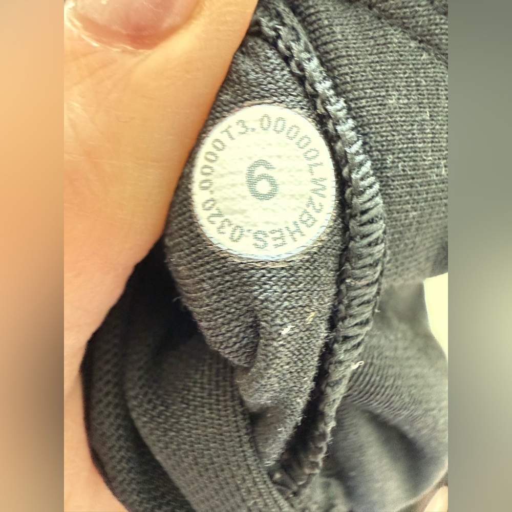 Lululemon Energy Bra *Medium Support, B–D Cup
Wild Thing Camo Brown Earth Multi - Picture 6 of 7